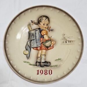 1980 10th Annual Hummel "School Girl" Plate